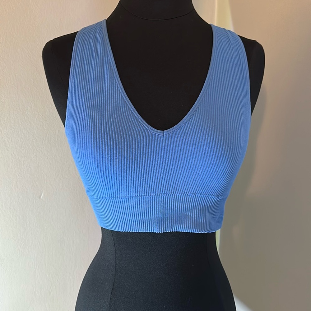 Garage Women’s size small nylon spandex crop tank